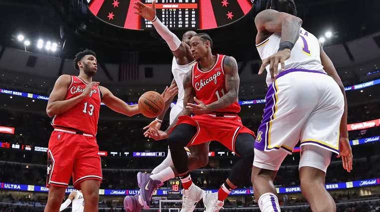 Chicago Bulls deal with Los Angeles Lakers as host, Phoenix beat Charlotte