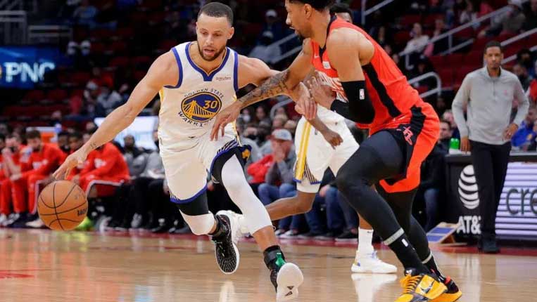 Steph Curry hit Houston with 21 points